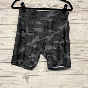 Vogo Athletica Grey Camo Gym Shorts Large